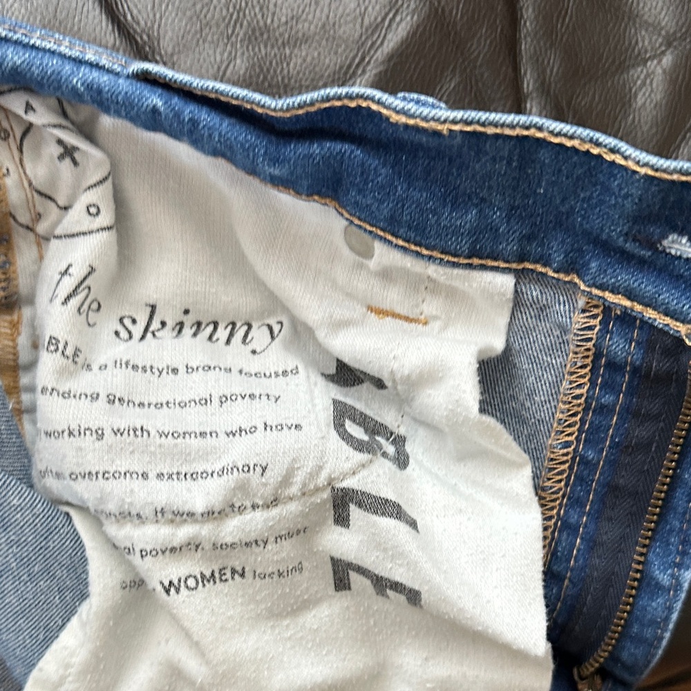 Able Blue Jeans - Picture 8 of 8